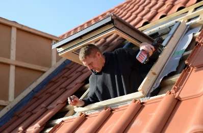 Pose de fenêtres de toit Velux à Cheylade